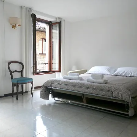 Apartament Golden
